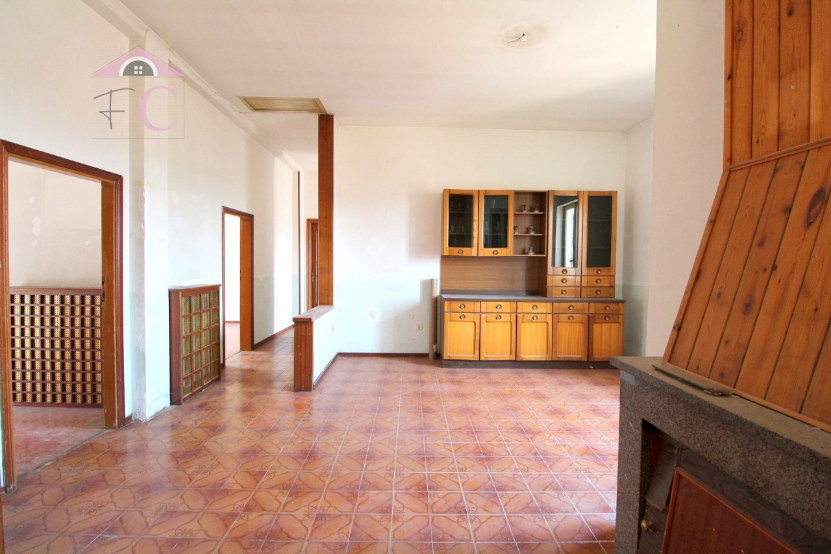 trilocale narni scalo balcone e posto auto 3.png
